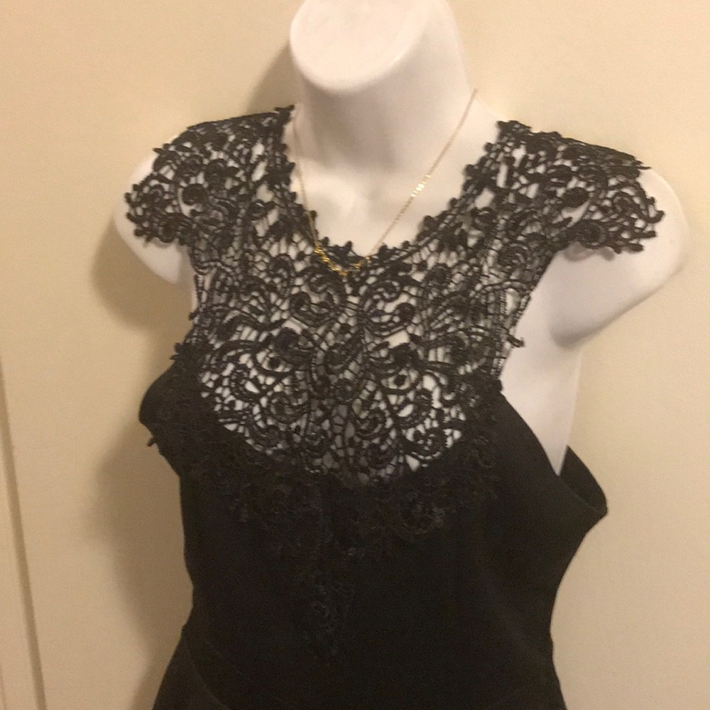 Blue Planet black lace peplum size L vintage